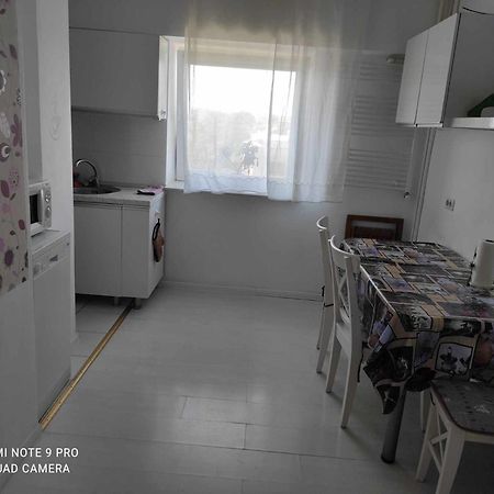 Apartament Faleza Nord Constanţa Buitenkant foto